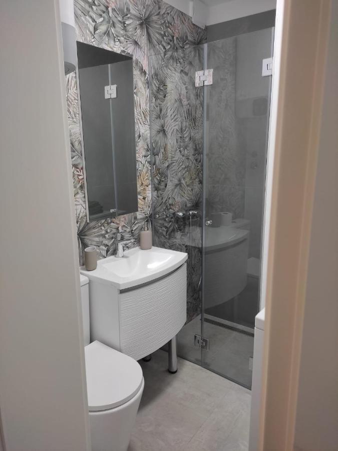 Studio Apartman Irma Cervar Poreč Exterior foto