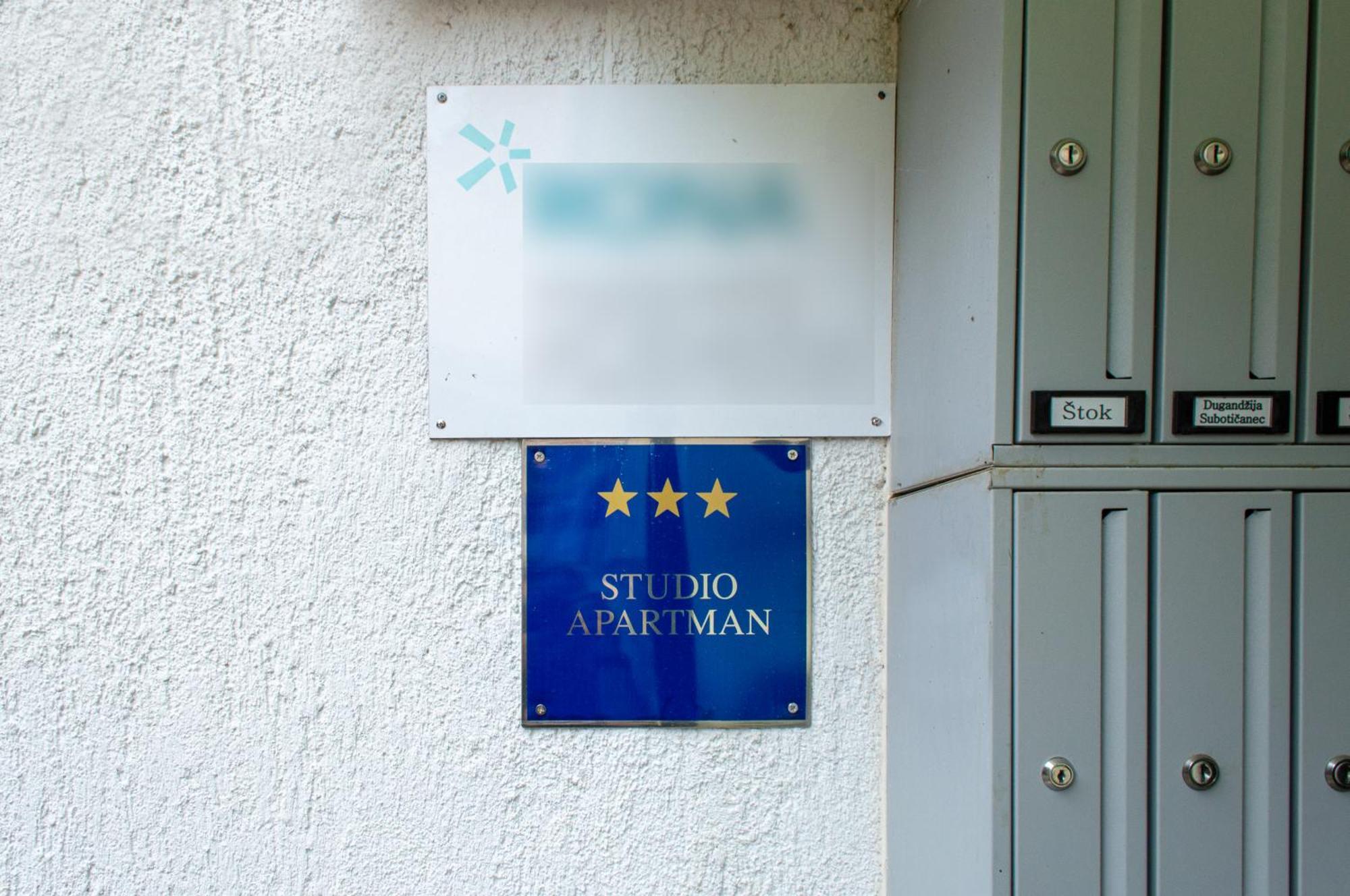 Studio Apartman Irma Cervar Poreč Exterior foto